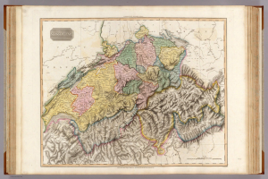 Ein altes Buch mit einer detaillierten Karte der Schweiz, das verschiedene Länder und Regionen zeigt, mit begleitendem Text, der zusätzliche Informationen bietet.