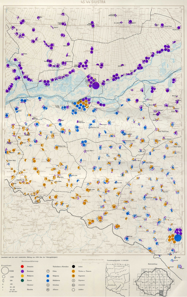 Ein Plakat mit einer Deutschlandkarte, auf der farbige Punkte verteilt sind und erklärender Text unten.