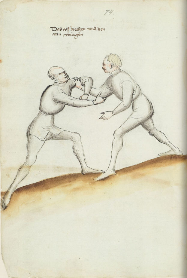 Zwei Männer in einer körperlichen Auseinandersetzung, einer wirft einen Schlag, während er auf einem Papier mit sichtbarem Text steht.