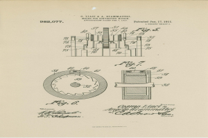Ein detailliertes Bild einer mechanischen Maschine mit Zahnrädern und Zylindern, begleitet von dem Text "Cosmo Liact Patent 982,077" auf einer Buchseite.