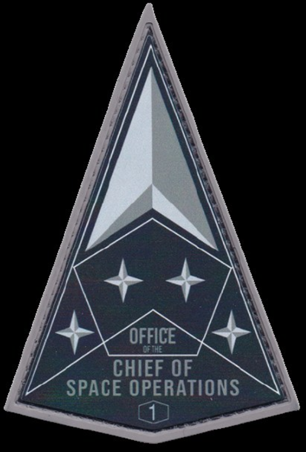 Schwarzes Rechteck mit weißer, fetter, zentrierter Schrift, die "Büro des Chief of Space Operations" lautet